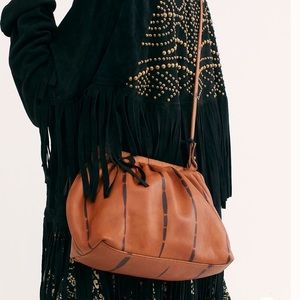 NWOT FREE PEOPLE ECHO LEATHER CLUTCH HANDBAG